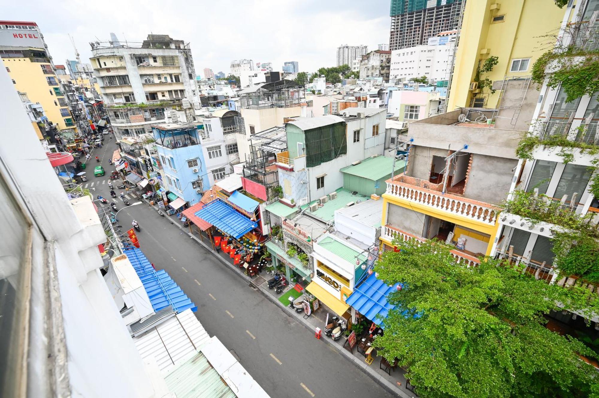 Huyen TP. Hồ Chí Minh
